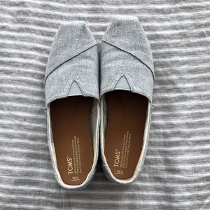 Light-Grey Toms